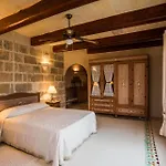 Сasa de vacaciones Traditional Maltese With Pool & Jacuzzi Għarb