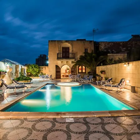 Traditional Maltese With Pool & Jacuzzi * Għarb