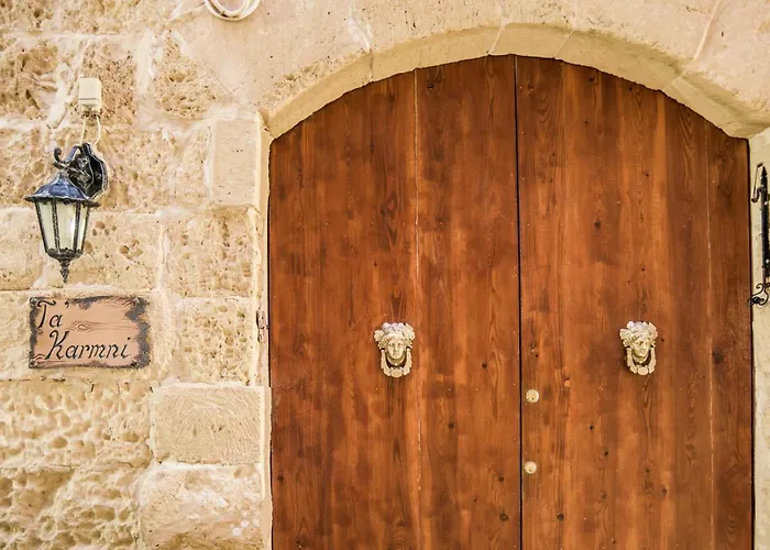 Feriehus Traditional Maltese With Pool & Jacuzzi *